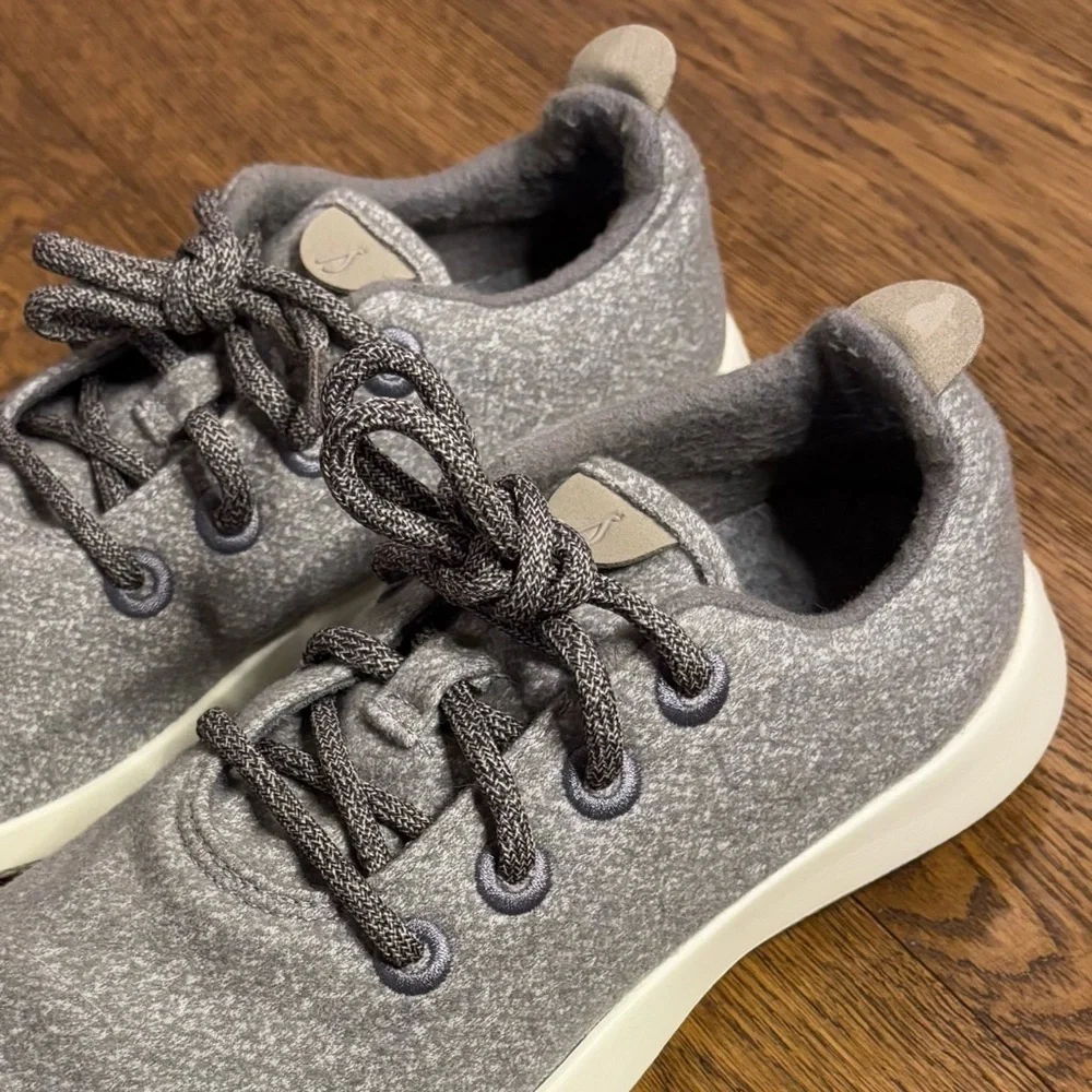 Allbirds Men’s Wool Runners - Picture 6 of 9